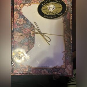 Stationery - rose and gold colored flowers.  Fabric covered box.NWOT.